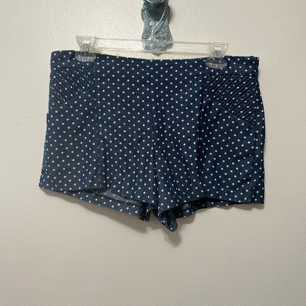 Pin + Larkin Shorts 💋bundle💋 - Picture 8 of 8